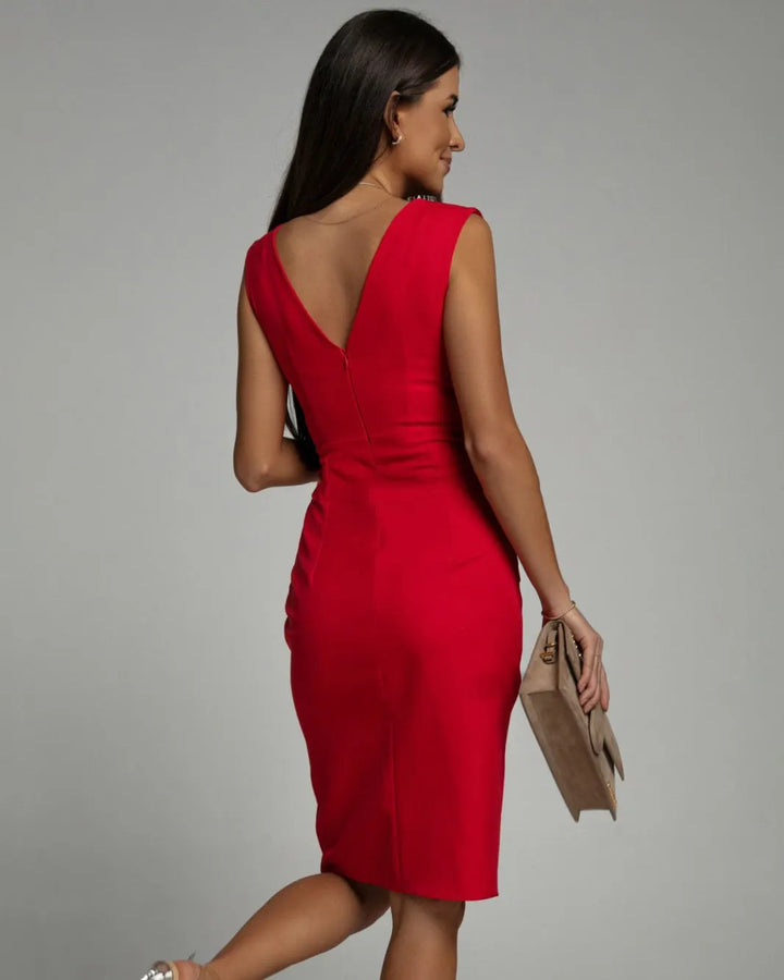 Arielle - Vestido estruturado com decote em V e fenda