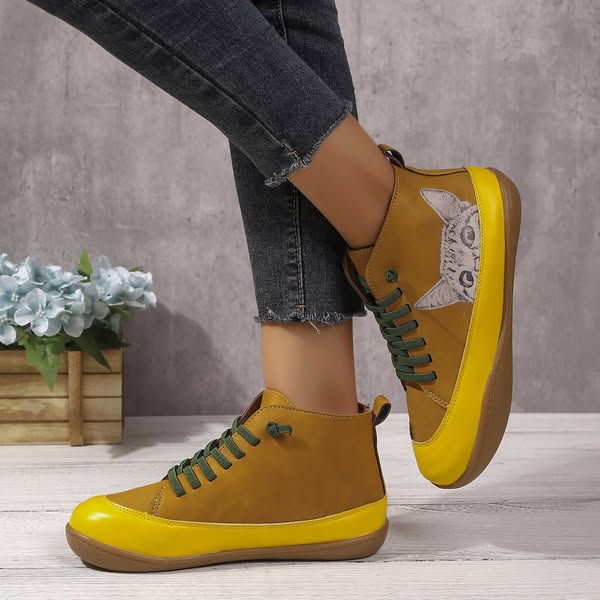 Zorelle - Botins confortáveis com detalhe de gato