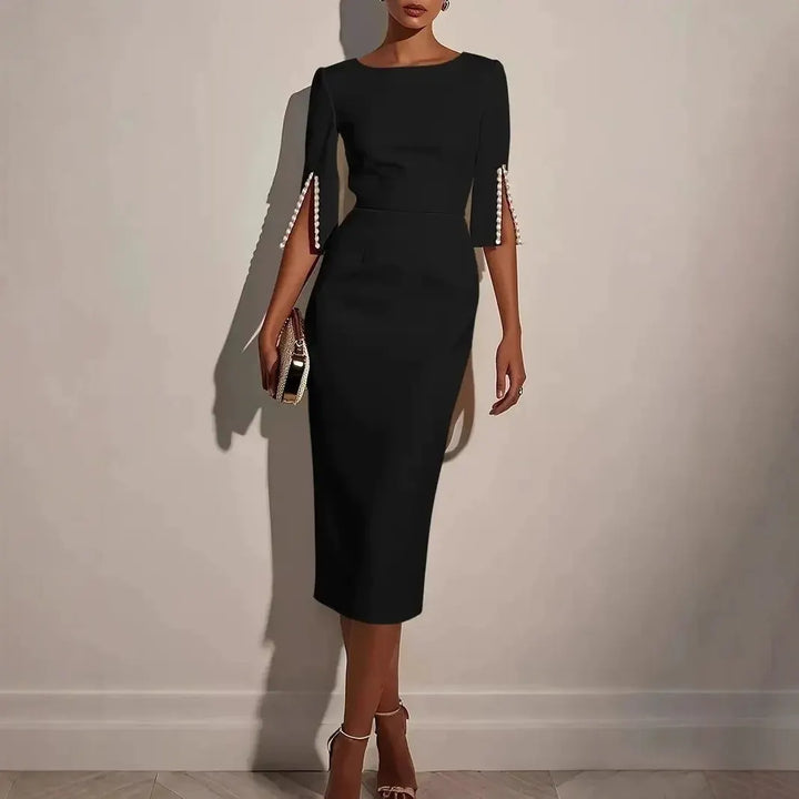 Avalyn - Vestido midi justo com mangas adornadas com pérolas