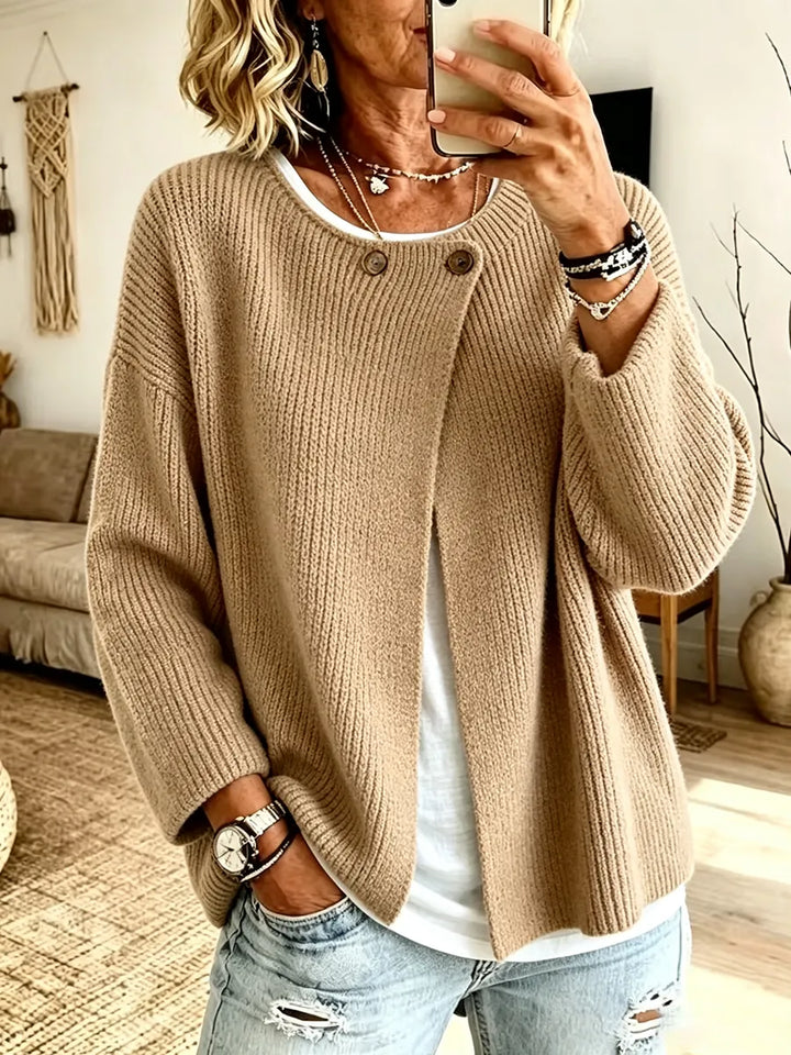 Anisa - Cardigan de malha descontraído com detalhe de botão