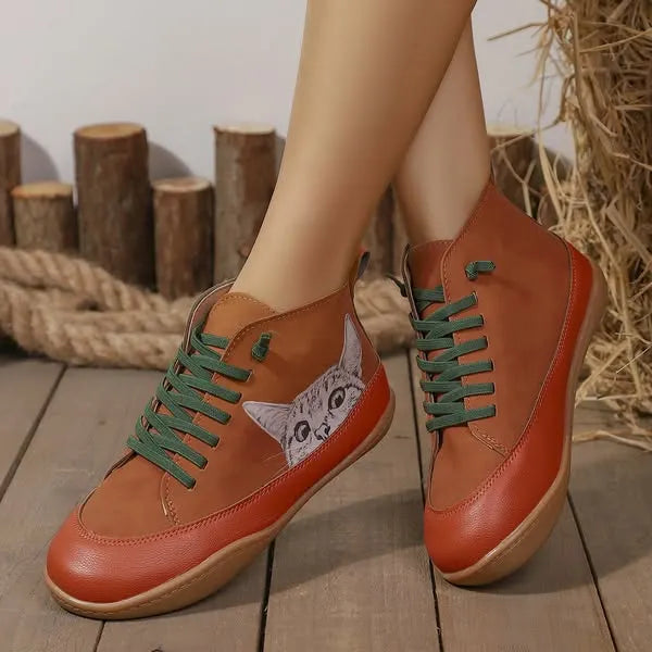 Zorelle - Botins confortáveis com detalhe de gato