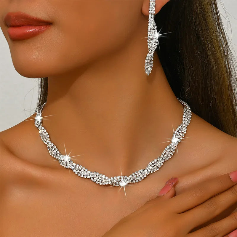 Alessara - Conjunto de Joias com Torção em Cristal