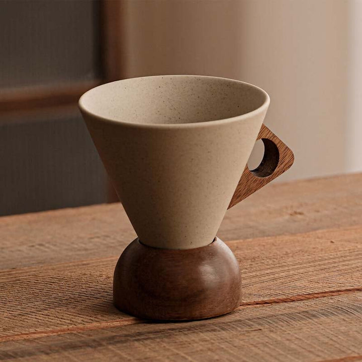 Mabel - Caneca de café cónica premium