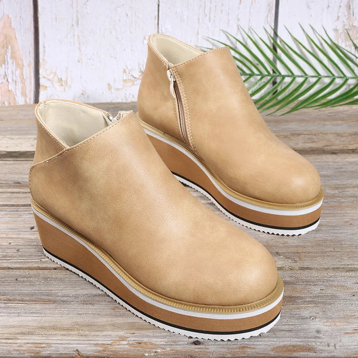 Neve - Botins com salto em cunha