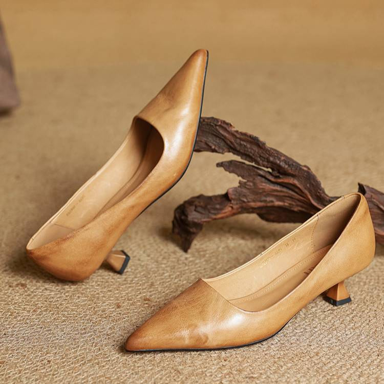 Serelina - Sapato elegante de salto baixo com bico fino