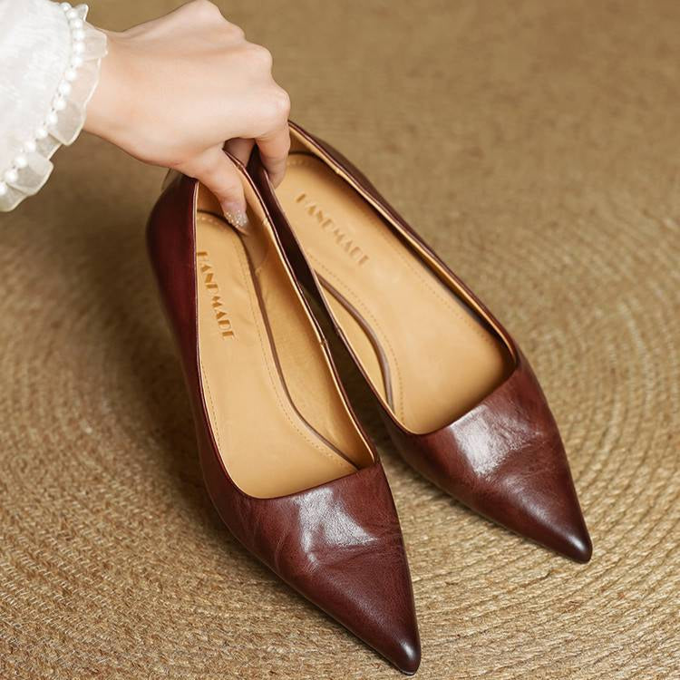 Serelina - Sapato elegante de salto baixo com bico fino