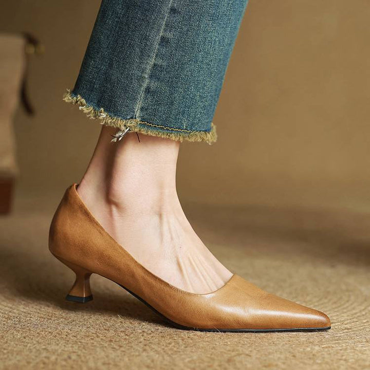 Serelina - Sapato elegante de salto baixo com bico fino