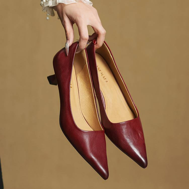 Serelina - Sapato elegante de salto baixo com bico fino