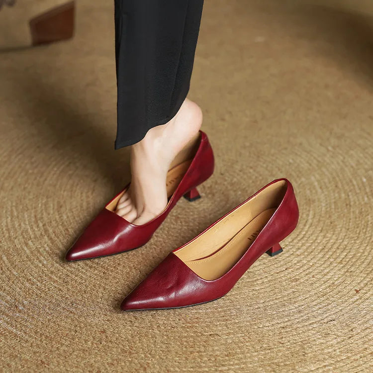 Serelina - Sapato elegante de salto baixo com bico fino