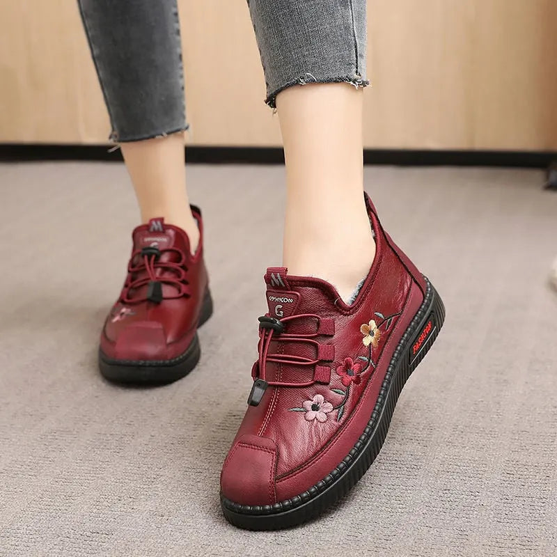 Verisse - Botins confortáveis com bordados florais