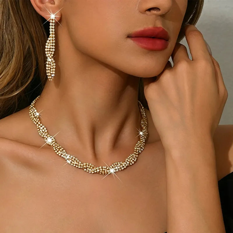 Alessara - Conjunto de Joias com Torção em Cristal