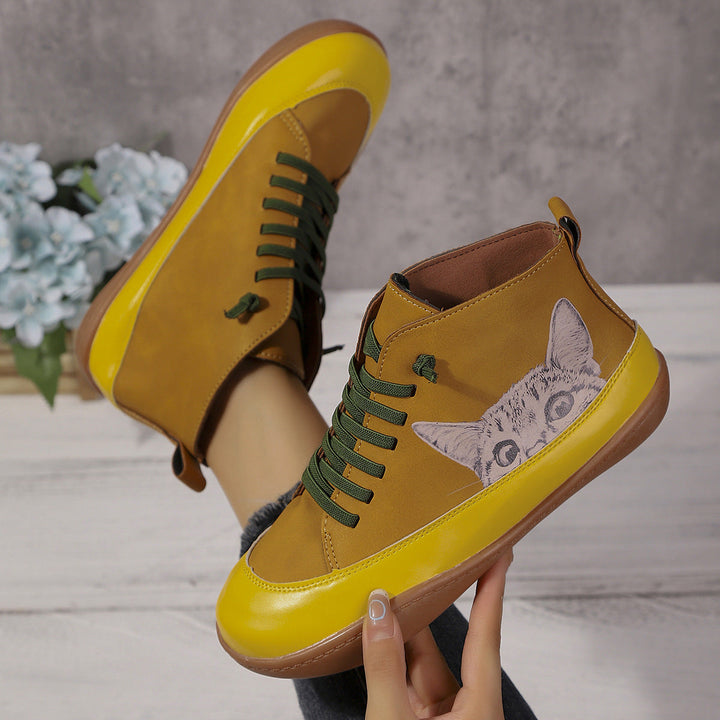 Zorelle - Botins confortáveis com detalhe de gato
