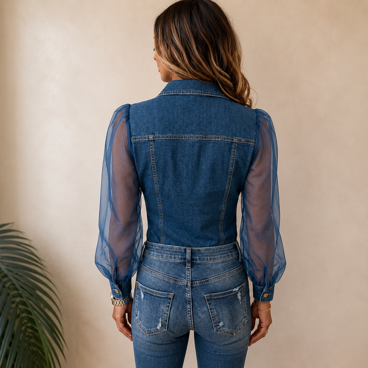 Maren - Blusa com mangas transparentes e botões frontais