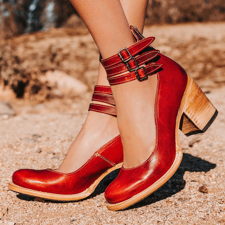 Philomena - Sapatos de salto vintage de couro com tira no tornozelo