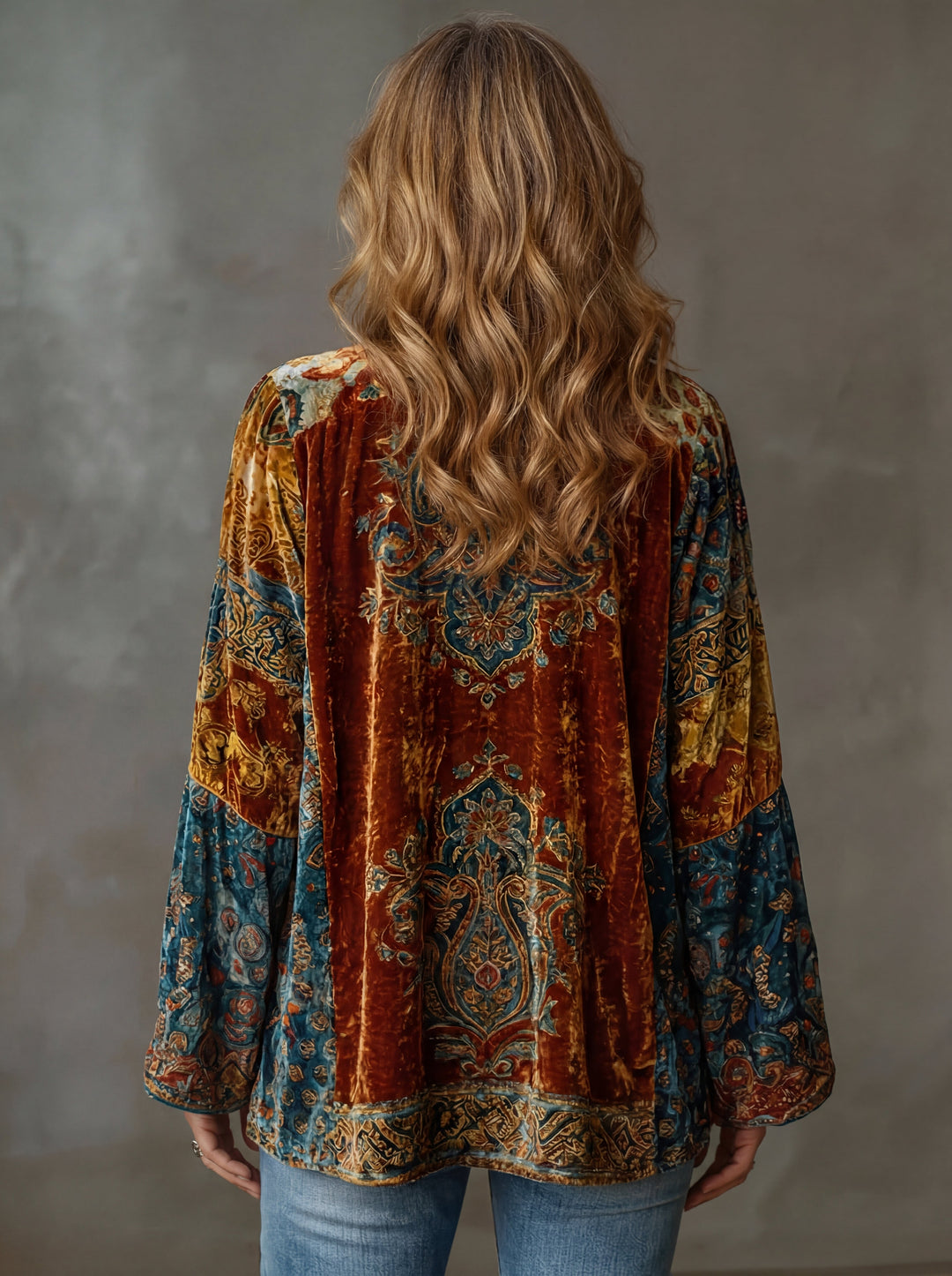 Eudocia - Cardigan estilo quimono com bordados boho